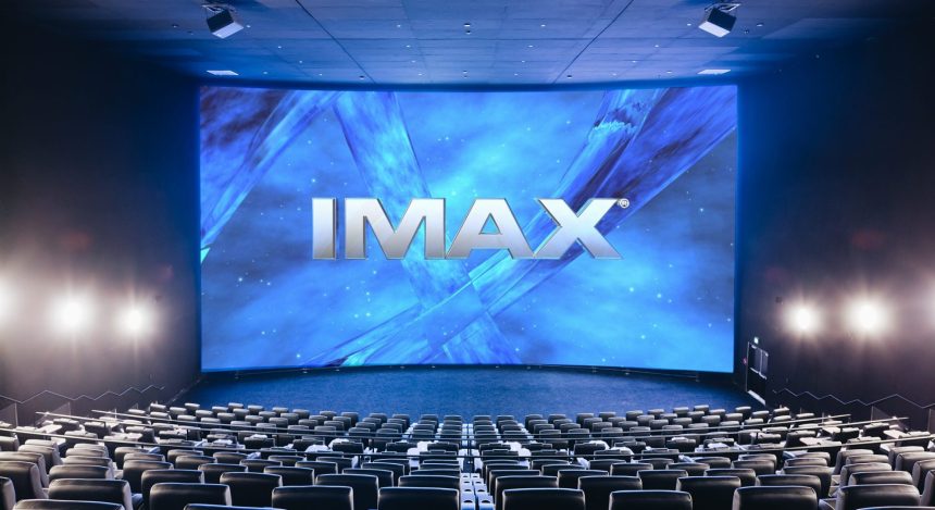 Fontolgatják az IMAX eladását, valósággal kilőttek a részvények 11 IMAX