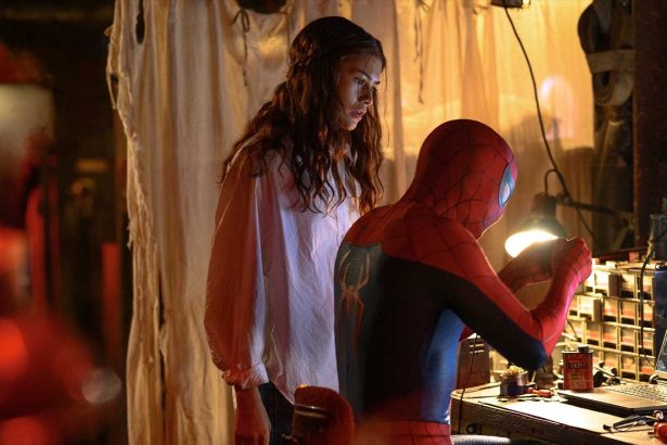 Újra jelmezben a hálószövő: Titokzatos Pókember-jeleneteket forgatnak Londonban 55 Spider-Man: Brand New Day